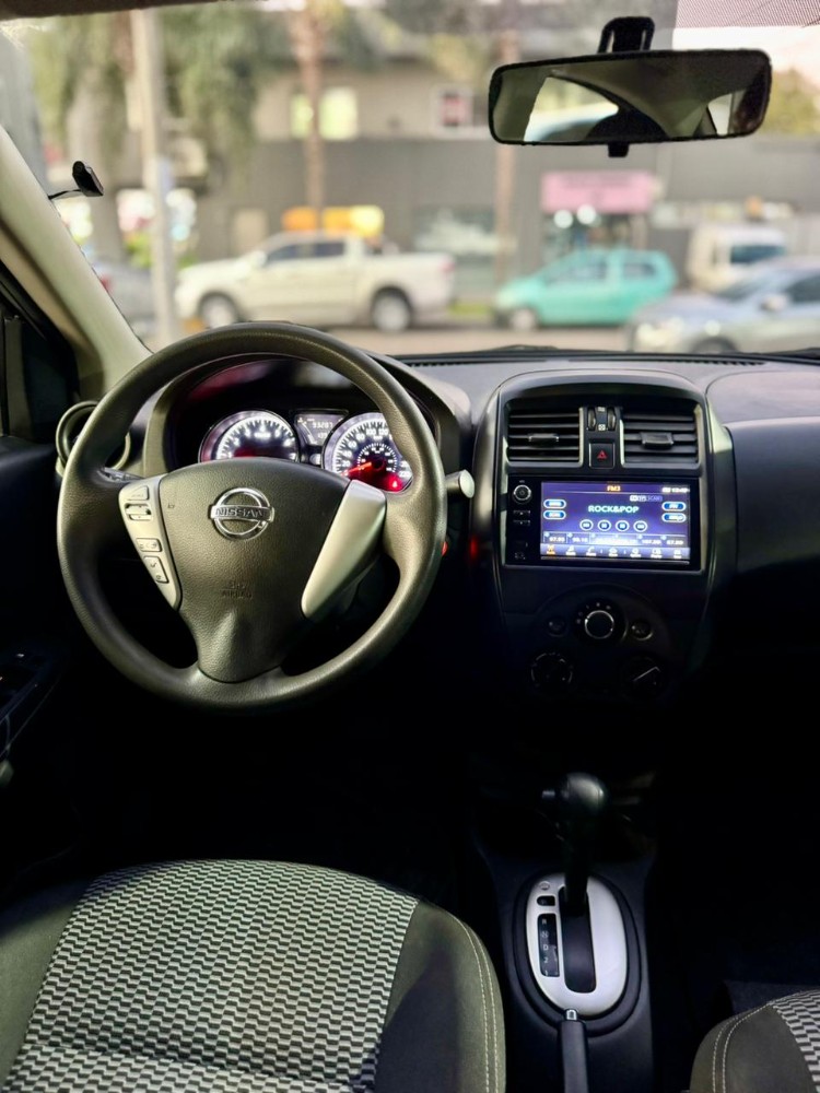 Nissan Versa Sense — foto 7